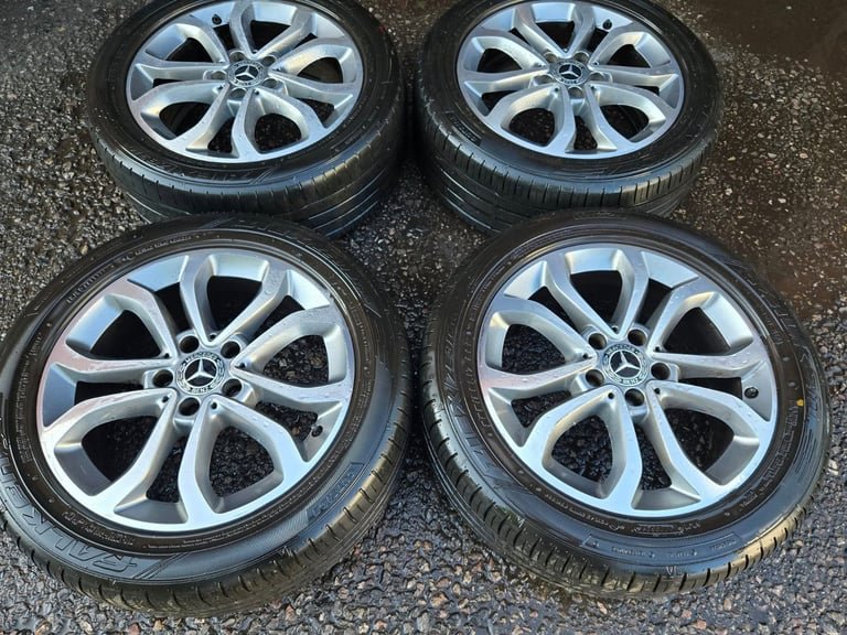 17" GENUINE MERCEDES C CLASS ALLOY WHEELS / TYRES