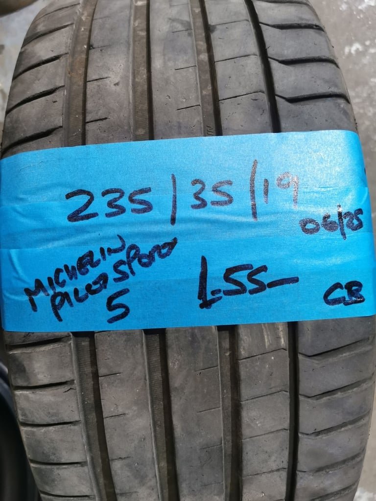 235 / 35 / 19 MICHELIN PILOT SPORT 5 TYRE - FITTING AVAILABLE