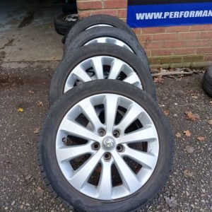 17" VAUXHALL ASTRA WHEELS / TYRES - 5 X 115 FITMENT