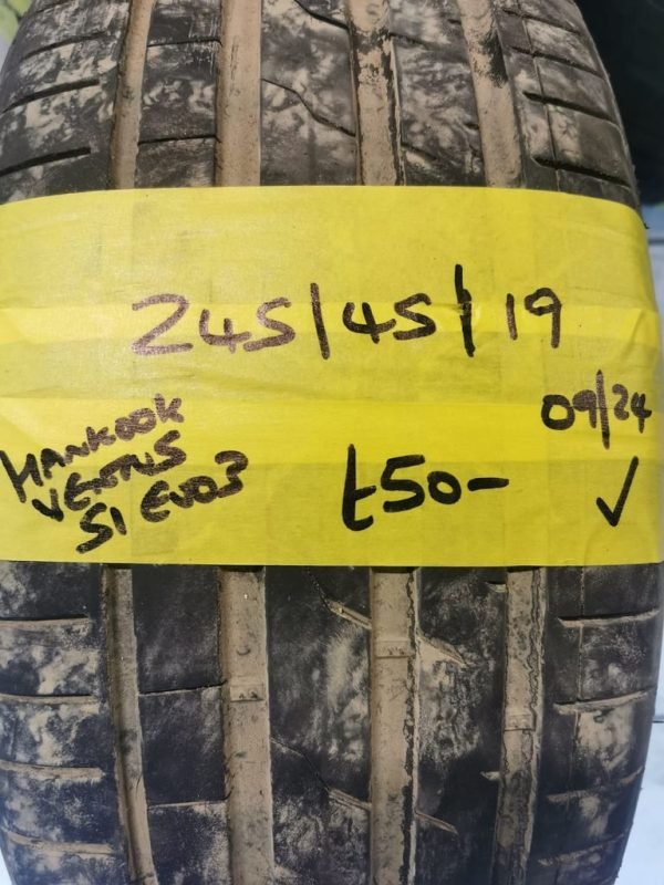 245 / 45 / 19 HANKOOK VENTUS S1 EVO 3 TYRE - Image 1