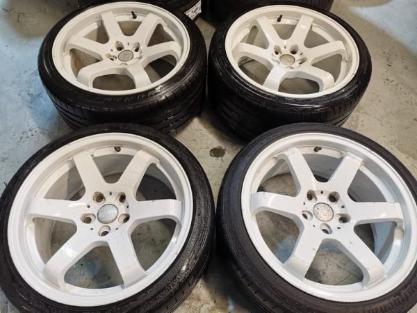 18" BOLA B1 ALLOY WHEELS / TYRES - BMW FITMENT - 5 X 120 - Image 1