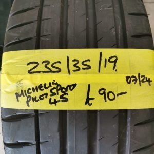 235 / 35 / 19 MICHELIN PILOT SPORT 4S TYRE