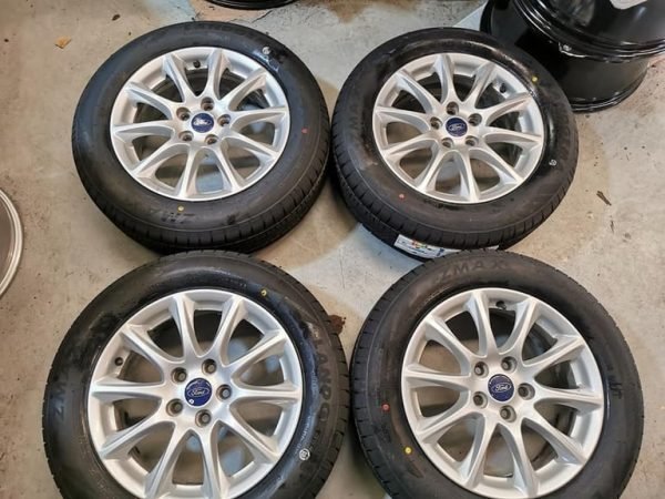 16" FORD TRANSIT CONNECT ALLOY WHEELS / NEW TYRES - Image 1
