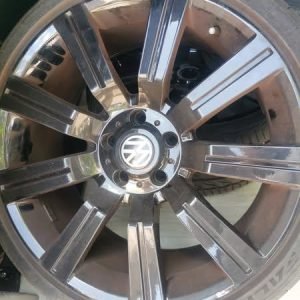 20" STORMER STYLE ALLOY WHEELS / TYRES VOLKSWAGEN T5 FITMENT - 5 X 120