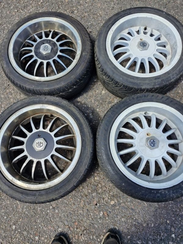 15" MIM DEEP DISH ALLOY WHEELS / TYRES 4 X 108 FORD FITMENT - Image 1