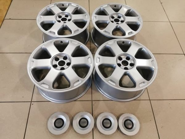 17" GENUINE AUDI S3 ALLOY WHEELS 5 X 100 FITMENT - Image 1