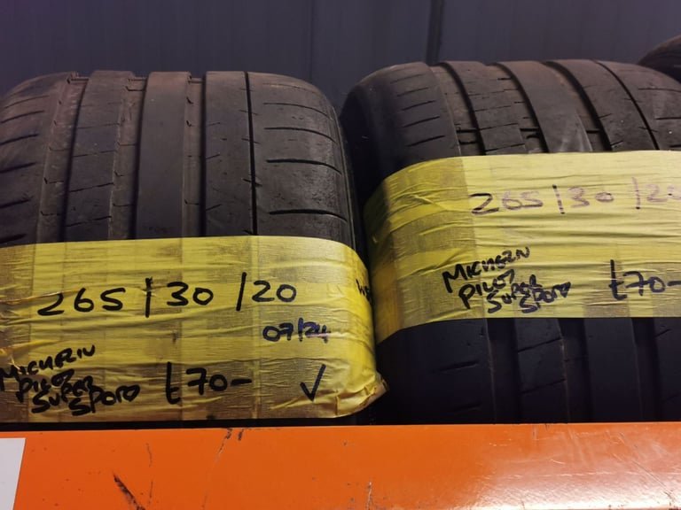 image-571.jpeg 265 / 30 / 20 MICHELIN PILOT SUPER SPORT TYRES - TWO AVAILBLE - Image 1