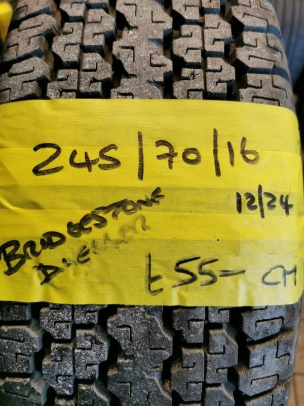 245 / 70 / 16 BRIDGESTONE DUELLER TYRE - AS NEW - FITTING AVAILABLE - Image 1