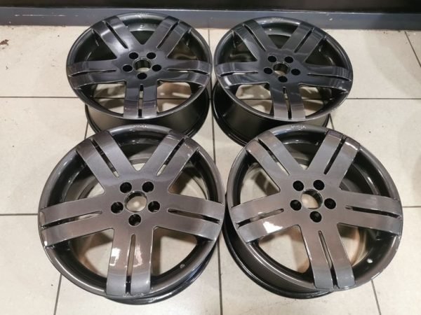 17" GENUIN TOORA ALLOY WHEELS - 5 X 100 FITMENT - VOLKSWAGEN / AUDI ETC - Image 1