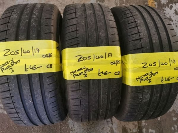 205 /40 / 17 MICHELIN PILOT SPORT 3 TYRES - THREE AVAILABLE - Image 1