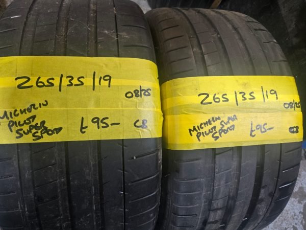 265 / 35 / 19 MICHELIN PILOT SUPER SPORT TYRES - TWO AVAILABLE - Image 1