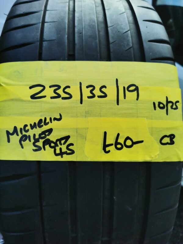 235 / 35 / 19 MICHELIN PILOT SPORT 4 S TYRE - Image 1