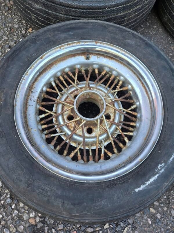 15" CHEVROLET WIRE WHEELS - Image 4