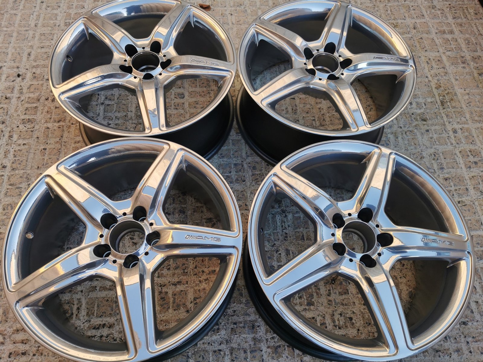 1 18" MERCEDES ALLOY WHEELS - 5 X 112 FITMENT - 8.5 X 18" - Image 1