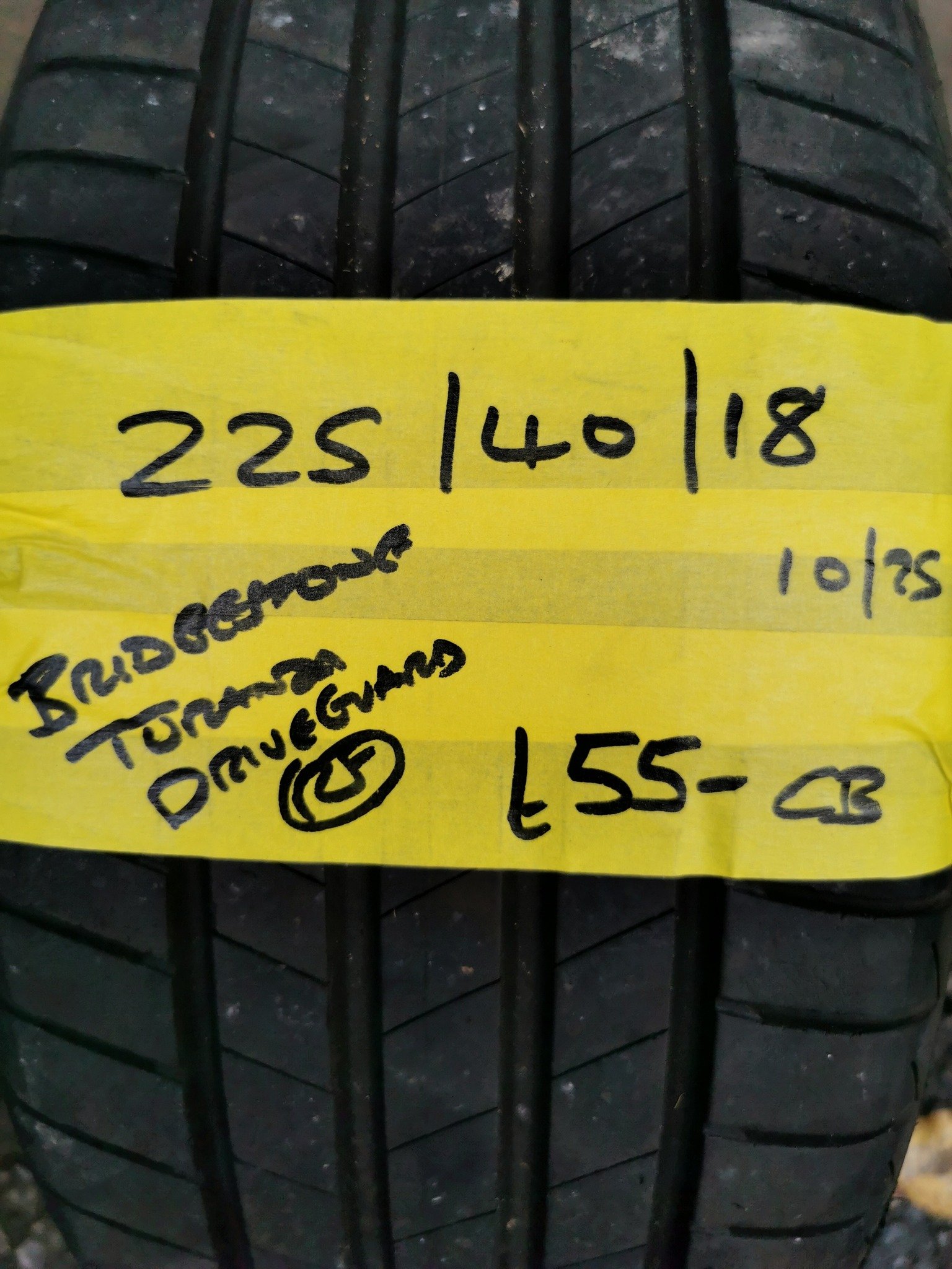 225 40 18 BRIDGERSTONE TURANZA 225 / 40 / 18 BRIDGESTONE TURANZA DRIVEGUARD RUN FLAT TYRE - Image 1
