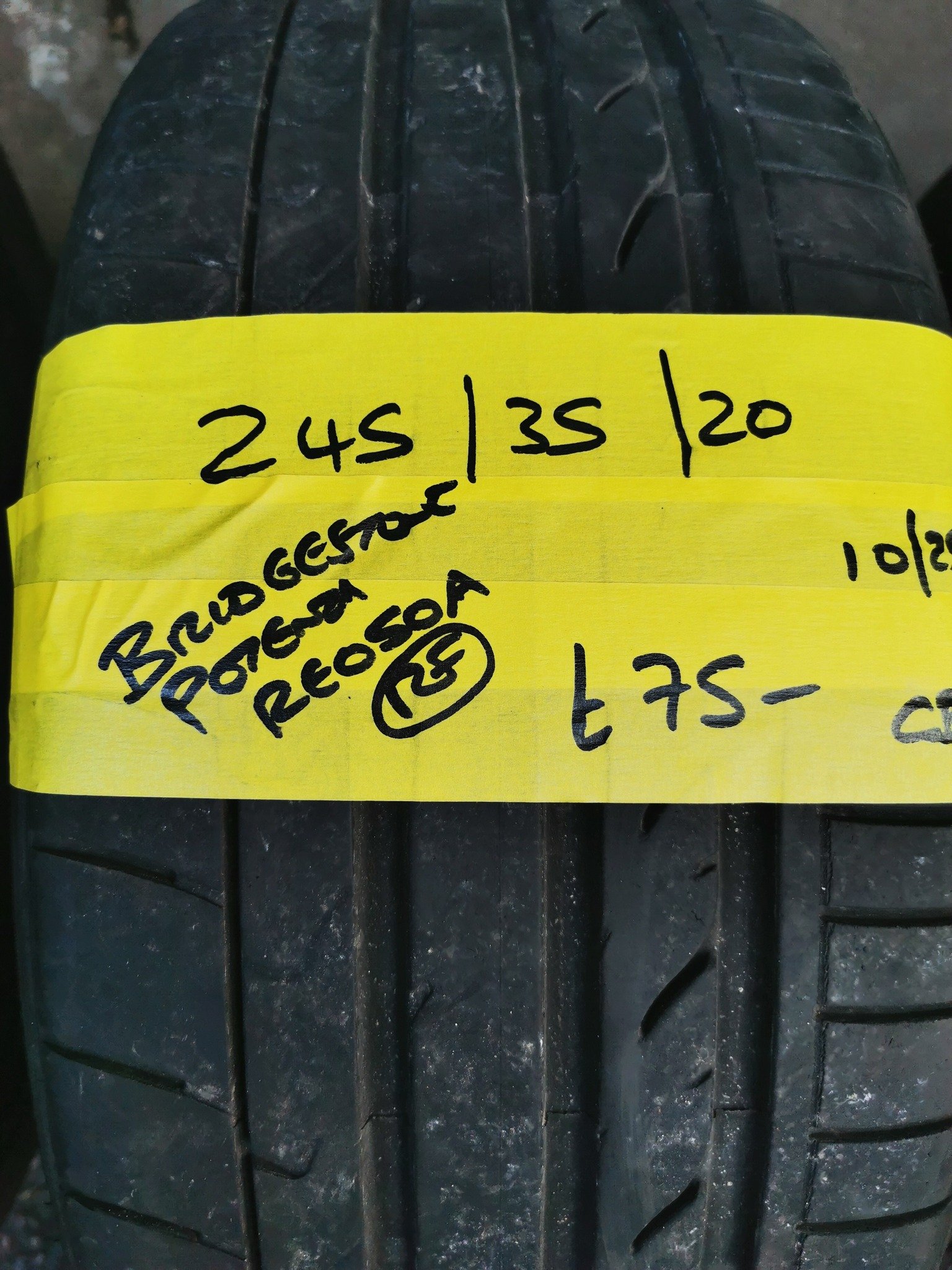 245 35 20 BRIDGESTONE 245 / 35 / 20 BRIDGESTONE POTENZA RE050A RUN FLAT TYRE - Image 1