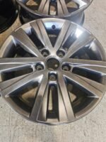 17" GENUINE VOLKSWAGEN T5 / T6 CASCAVEL ALLOY WHEELS - Image 6
