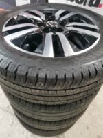17" GENUINE RENAULT TRAFIC SPORT ALLOY WHEELS / TYRES - Image 7