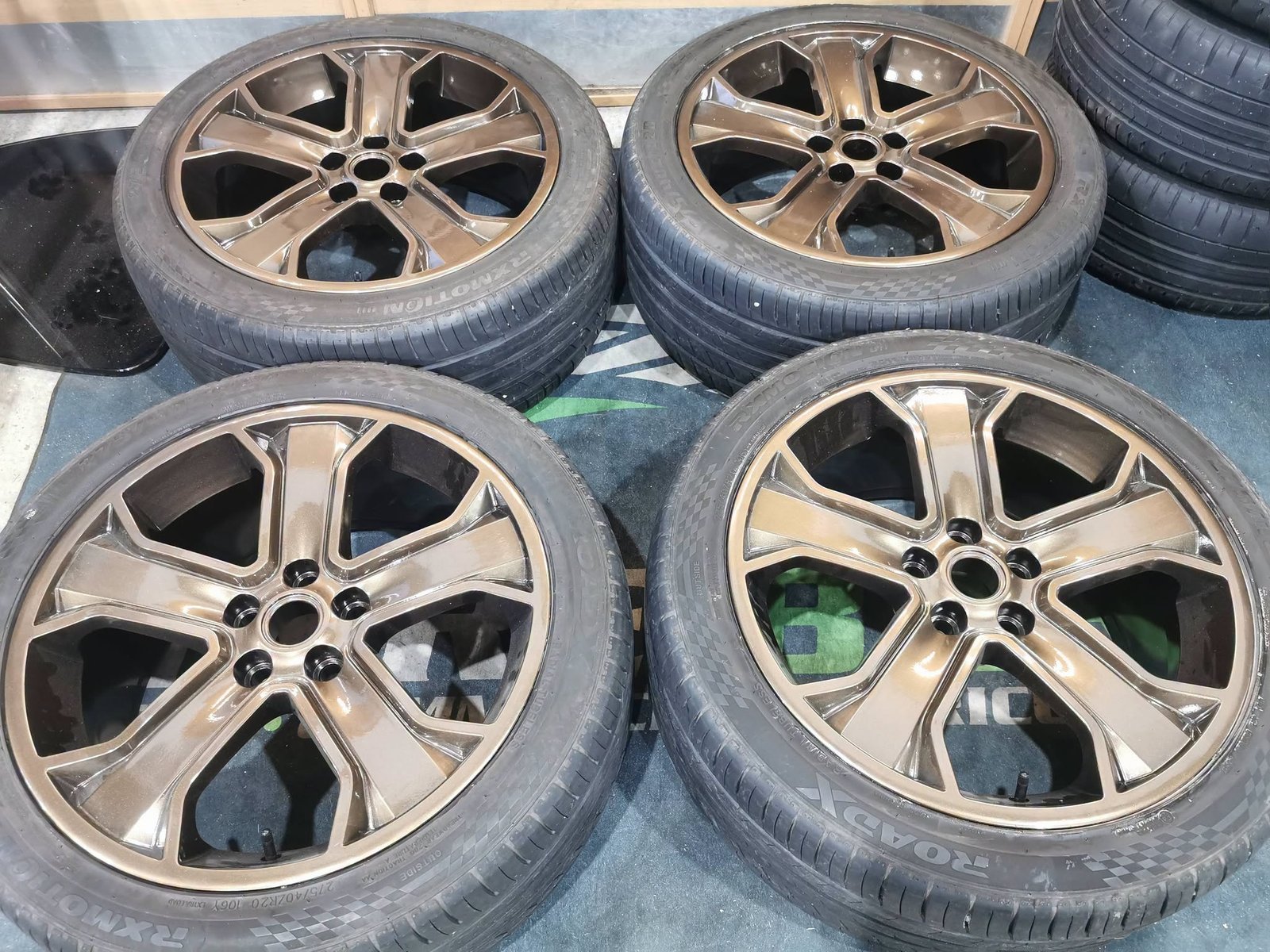 1 20" LAND ROVER ALLOY WHEELS / TYRES 5 X 120 FITMENT - Image 1