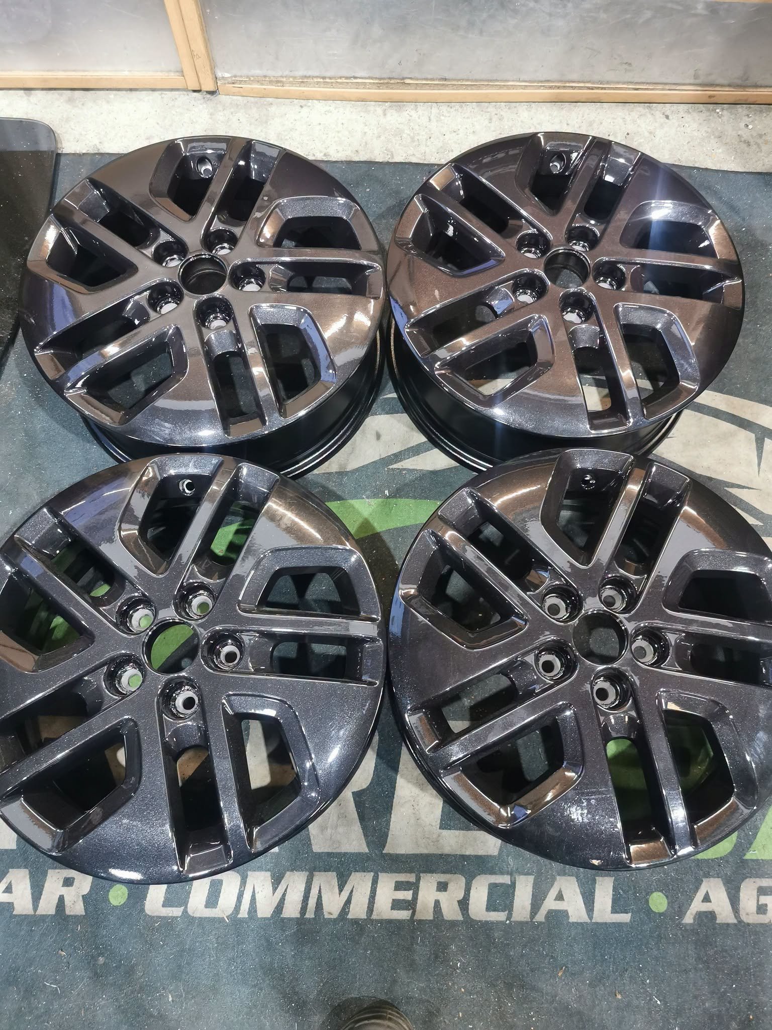 VIVARO PALLADIUM 17" GENUINE VAUXHALL VIVARO SPORTIVE ALLOY WHEELS - 5 X 114.3 FITMENT - Image 1